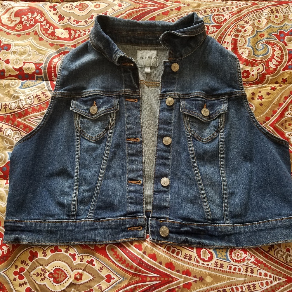 Torrid Vest